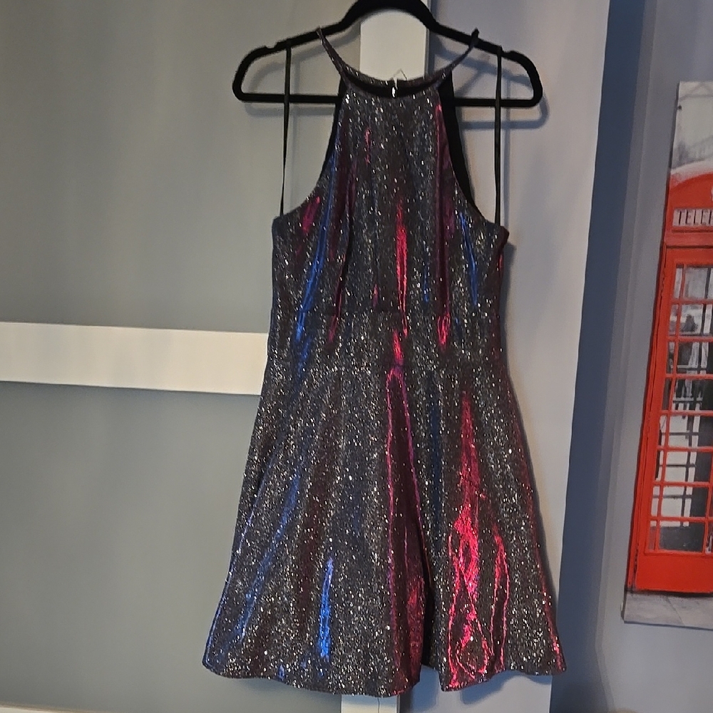 SEMI-FORMAL Shimmering Metallic Dress